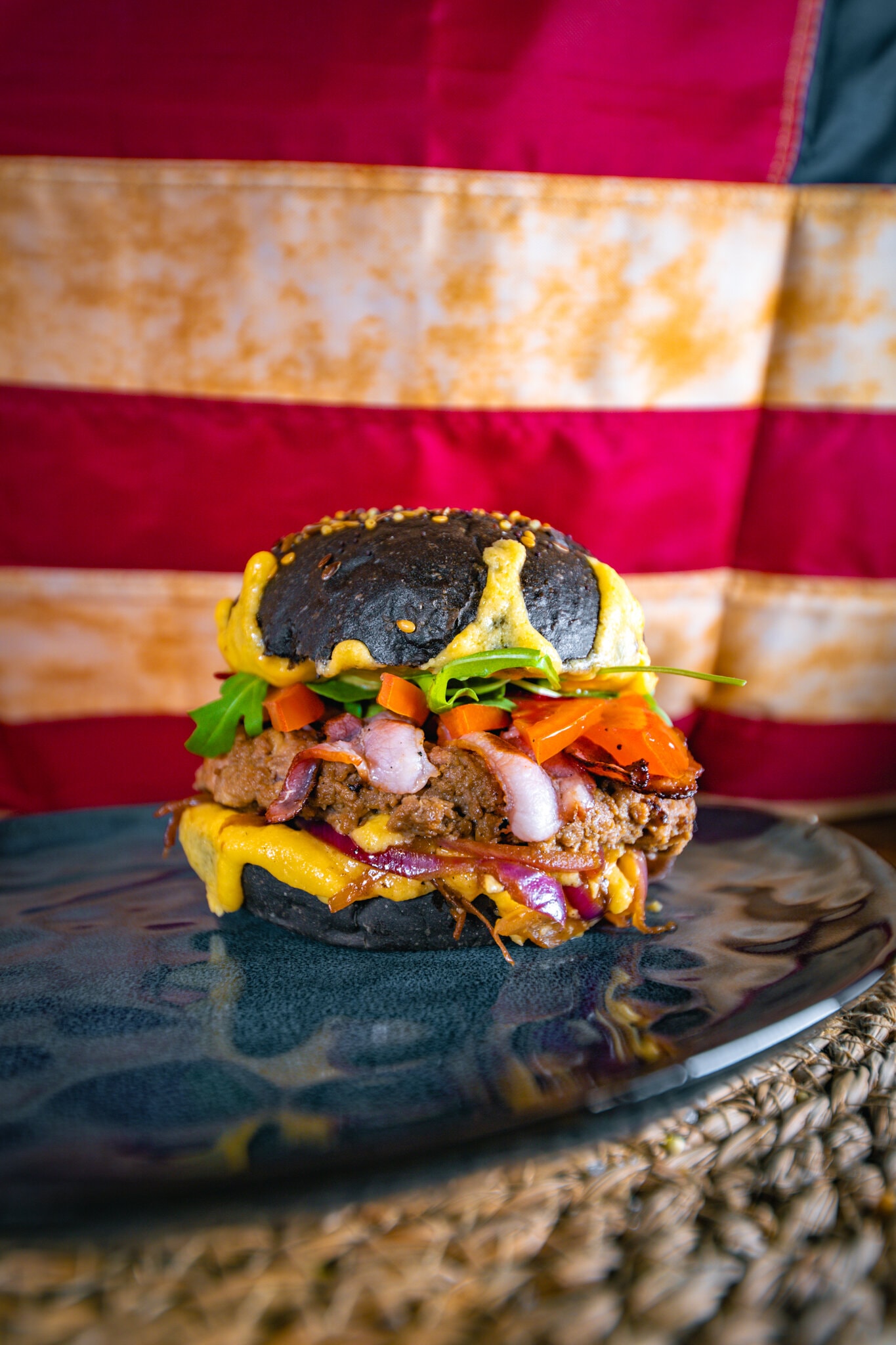 Burger maison pour mariage avec food truck à Marçon
