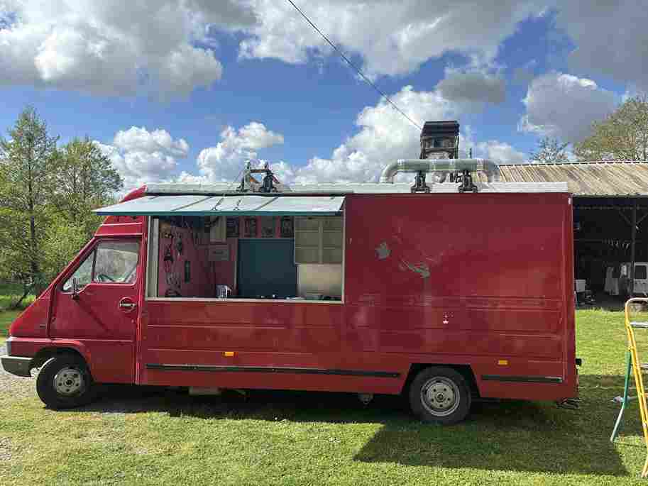 Frites maison et burger pour anniversaire avec food truck à Vouvray-sur-Loir