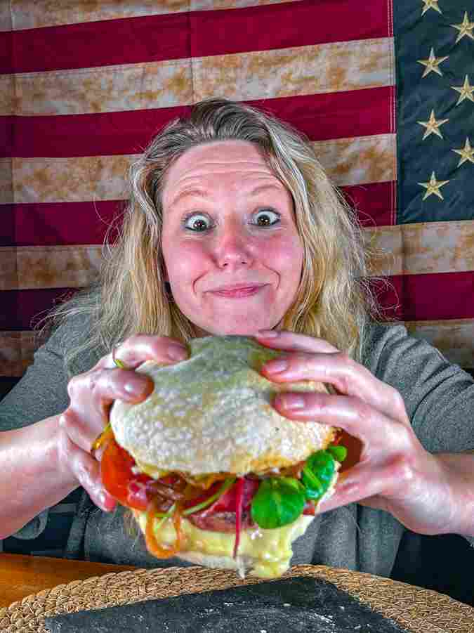 Frites et burgers food truck pas cher pour anniversaire à Flée