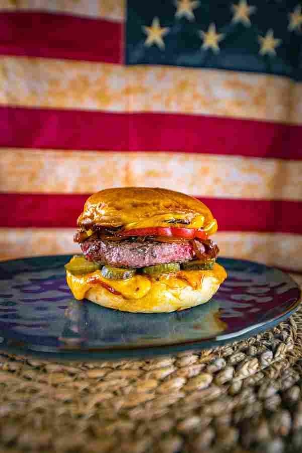 Food truck événement pas cher pour enterrement de vie de garçon à Montval-sur-Loir