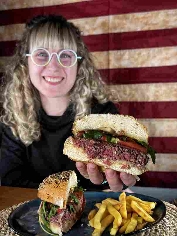 Burger gourmet pour mariage avec food truck à Montval-sur-Loir