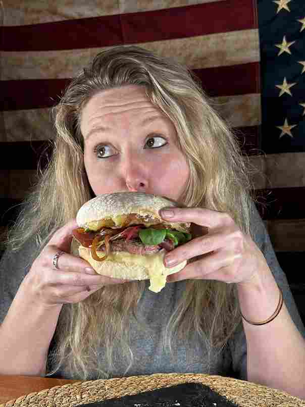 Hot-dog américain food truck pour événement pas cher à La Chartre-sur-le-Loir