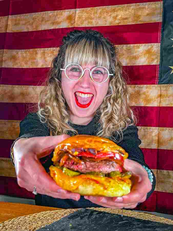 Hot-dog gourmet pour soirée privée pas cher à Thorée-les-Pins